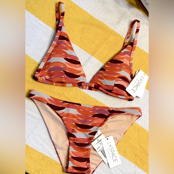 L*SPACE Set NWT CAMACHO BOTTOM AND MILLIE TOP BIKINI SET - Picture 11 of 14